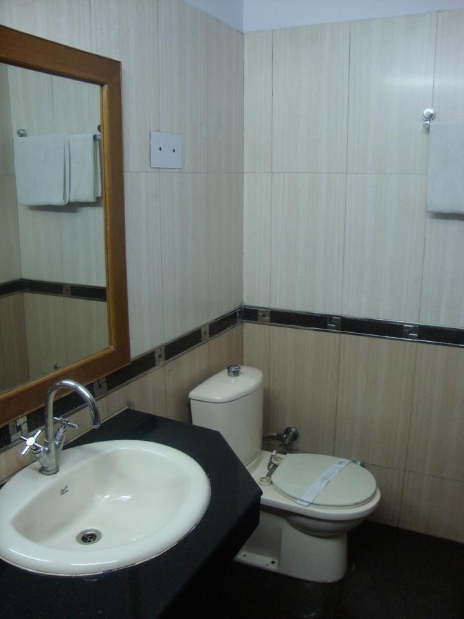Hotel Silver Rock Mussoorie Esterno foto