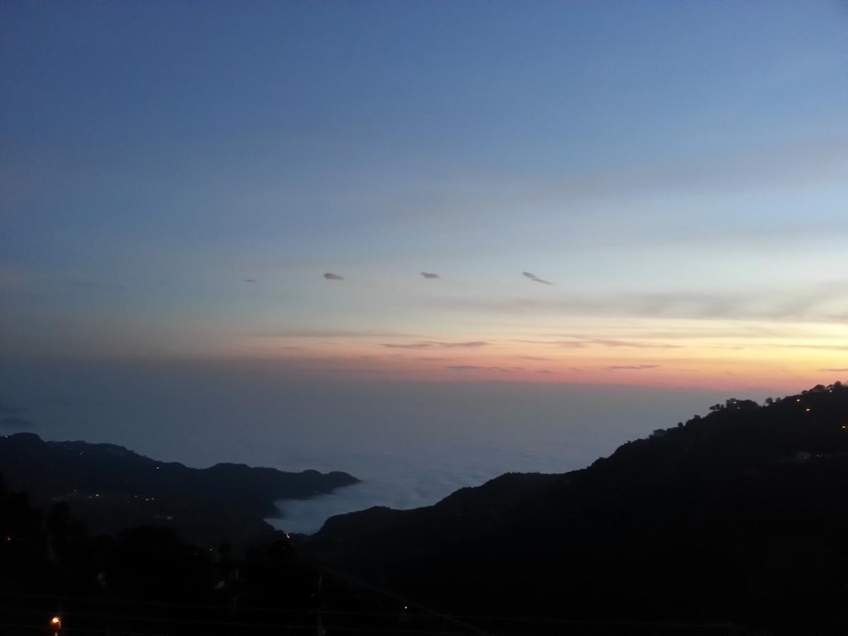 Hotel Silver Rock Mussoorie Esterno foto